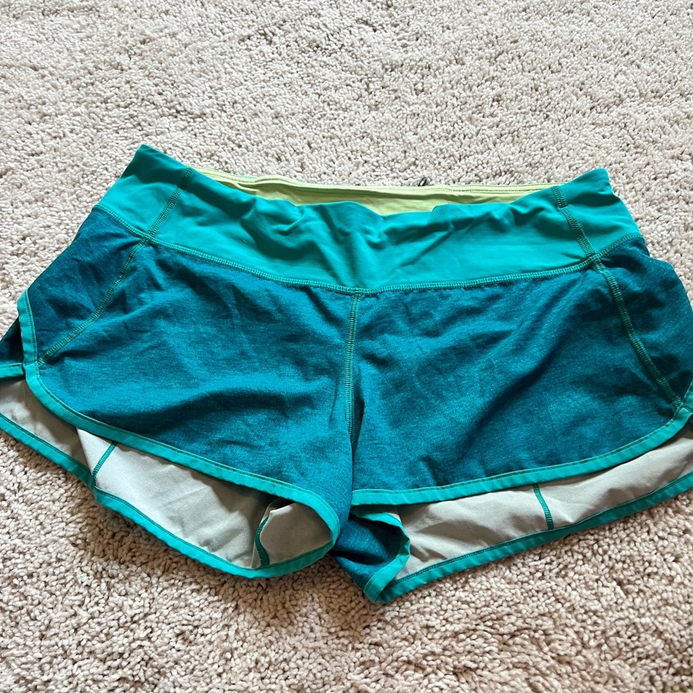 Lululemon Speed Up low rise shorts. 2.5 inseam
